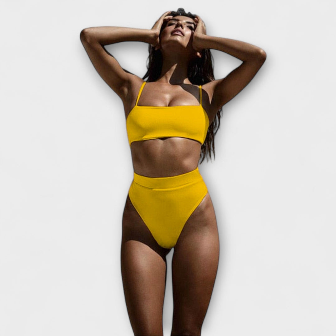 Cláudia | Bikini