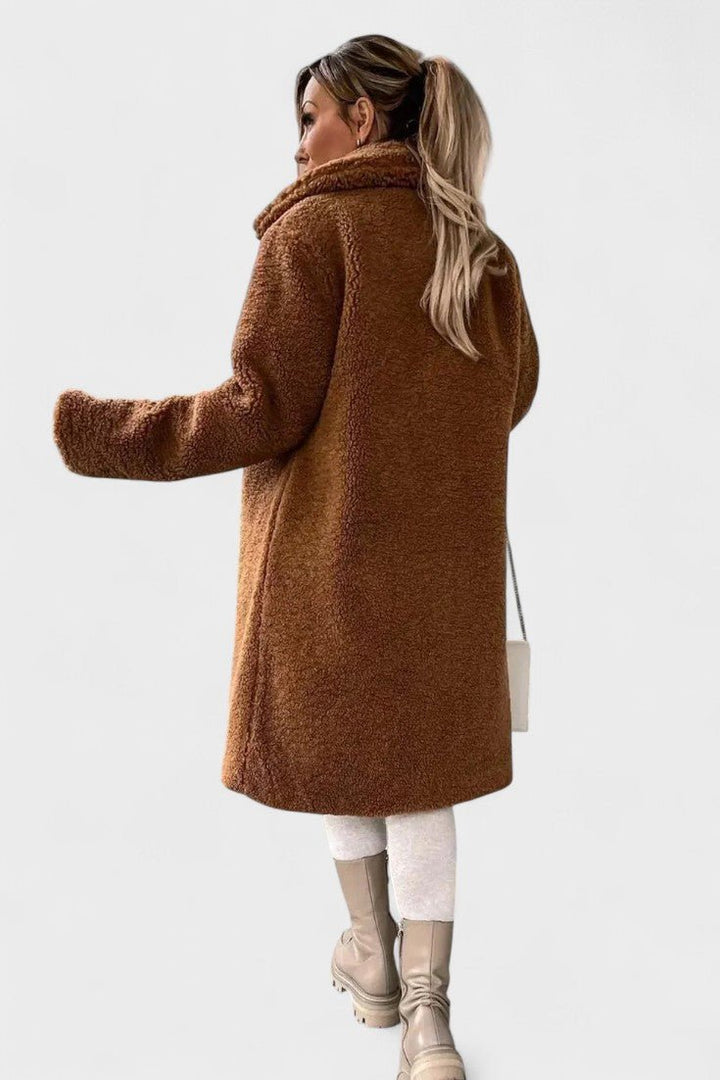 Odete | Elegante casaco teddy em design lussuoso