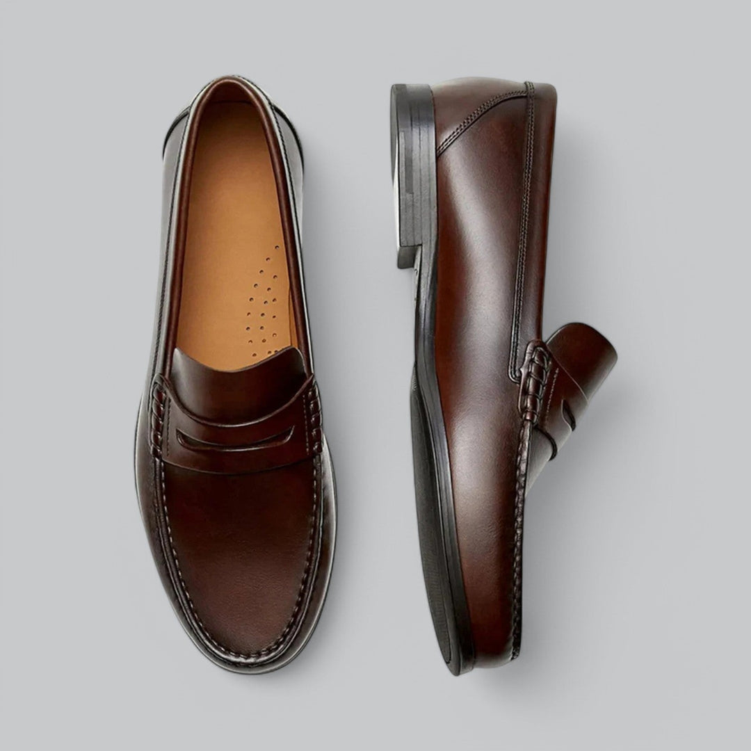 Carlos | Elegantes mocassins em pele
