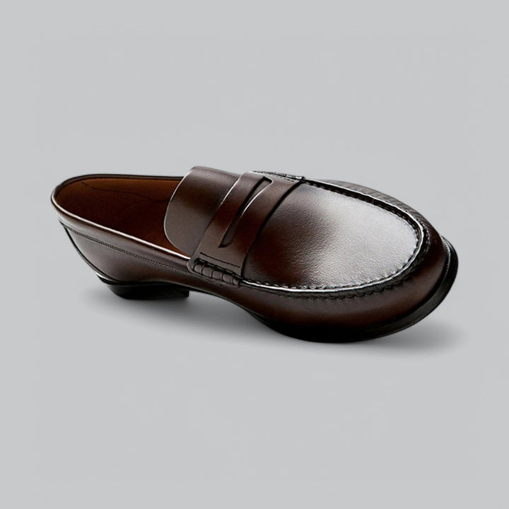 Carlos | Elegantes mocassins em pele