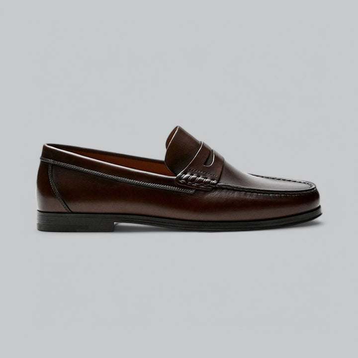 Carlos | Elegantes mocassins em pele