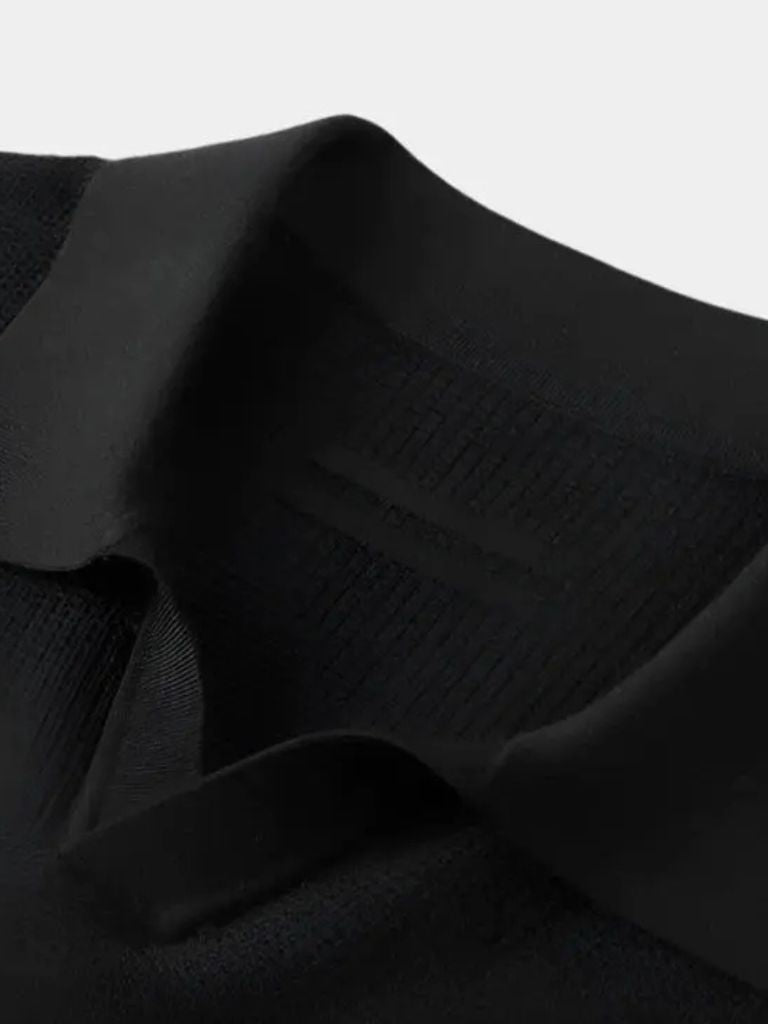 André | T-shirt sem botões