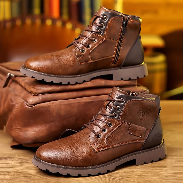 Custódio | Botins em pele sintética