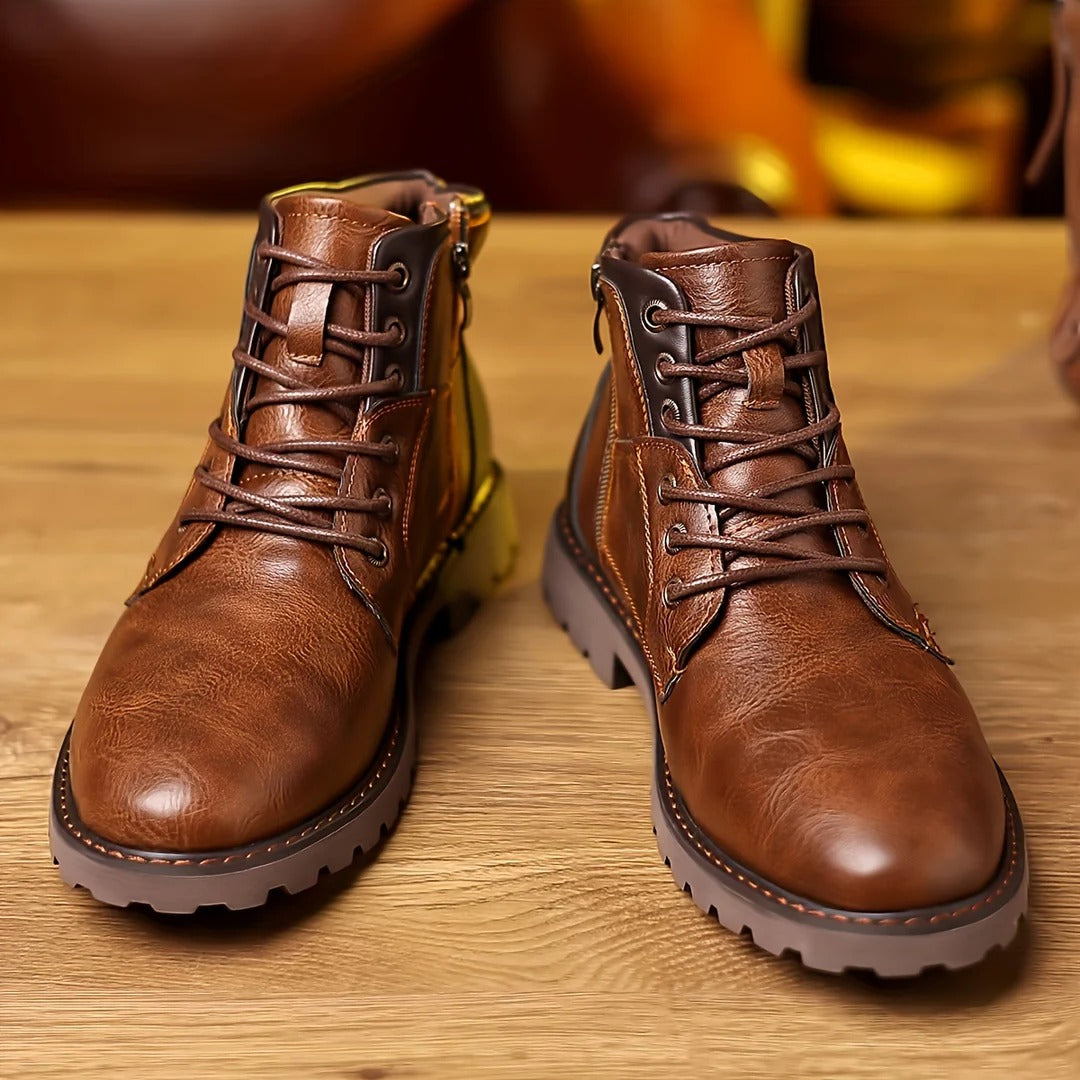 Custódio | Botins em pele sintética