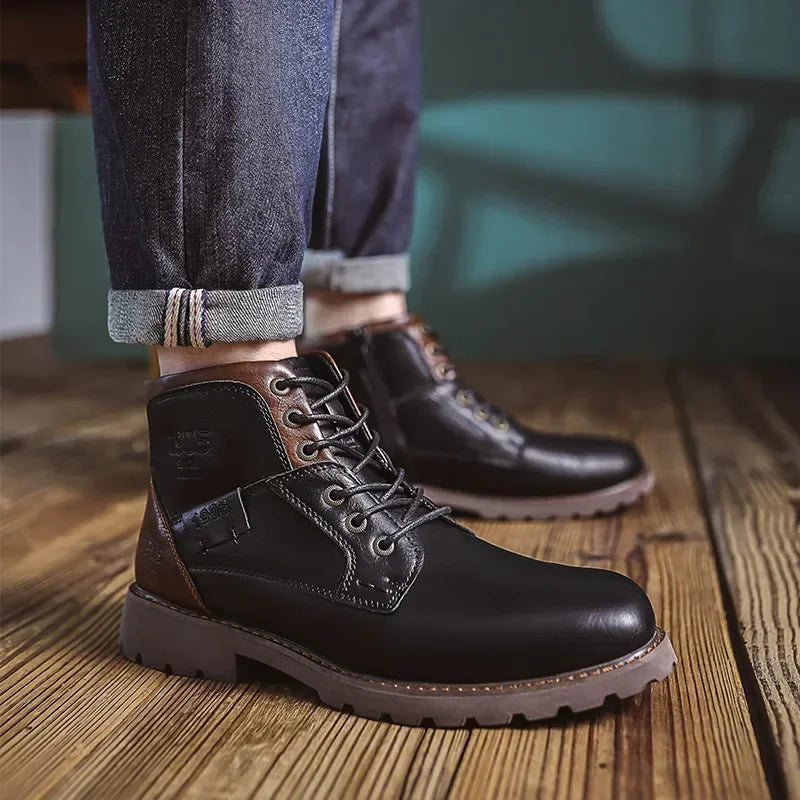 Custódio | Botins em pele sintética