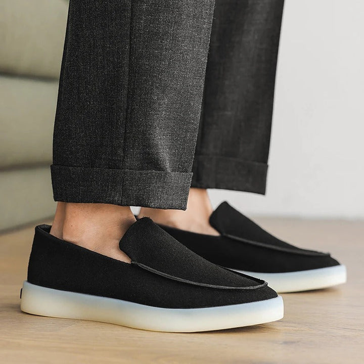 Vânia | Mocassins business em camoscio clássico