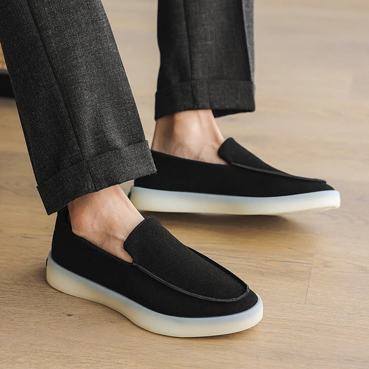 Vânia | Mocassins business em camoscio clássico