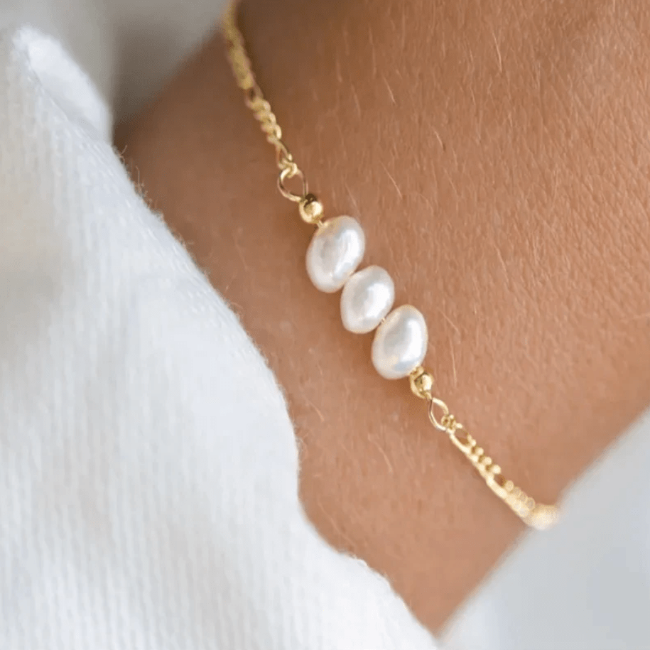 Emília | Pulseira de pérolas