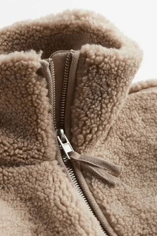 Dulce | Elegante roupão teddy em design nórdico
