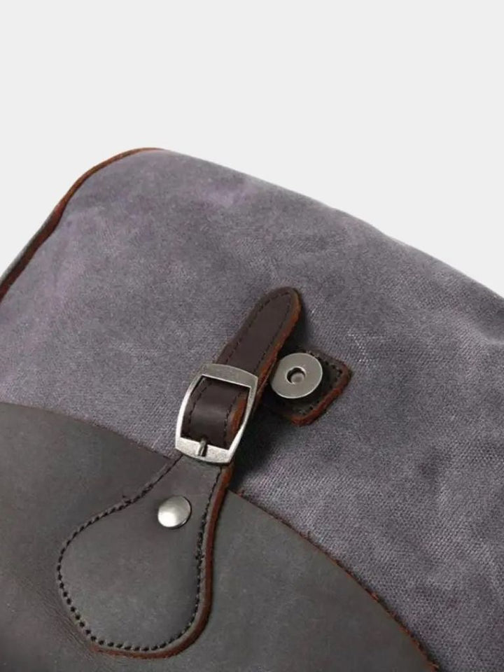 Adelino | Mala messenger windsor