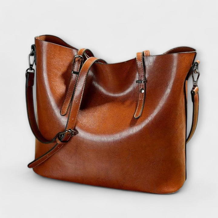 Clara | Mala